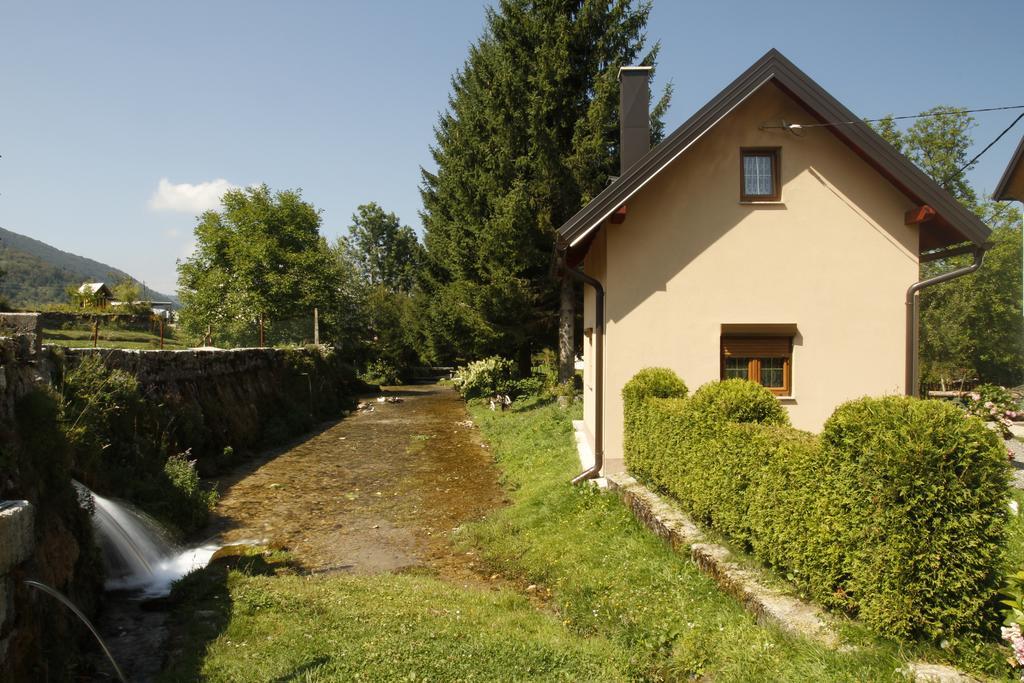 Hotel House Drakulic Korenica Exterior foto