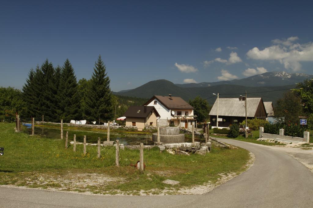 Hotel House Drakulic Korenica Exterior foto