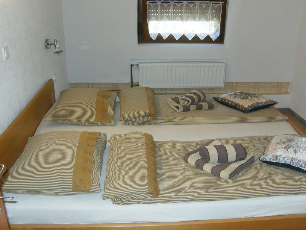 Hotel House Drakulic Korenica Exterior foto
